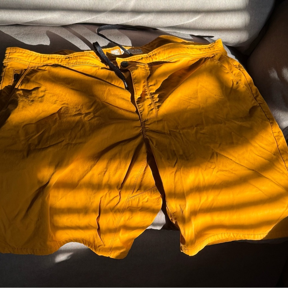 Duluth Trading Co Men's Bright Yellow Board Shorts